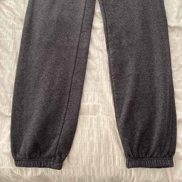 Roots grey sweatpants - Picture 2 of 2